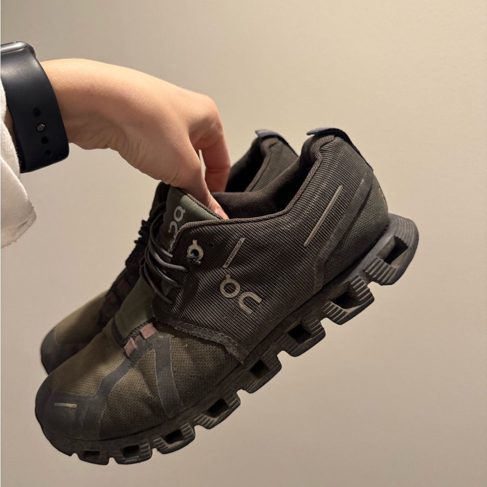On Running Cloud Athletic Shoes - Olive Green/Black